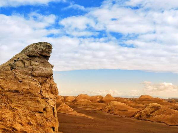 雅丹魔鬼城：大自然留下的傑作，堪稱鬼斧神工