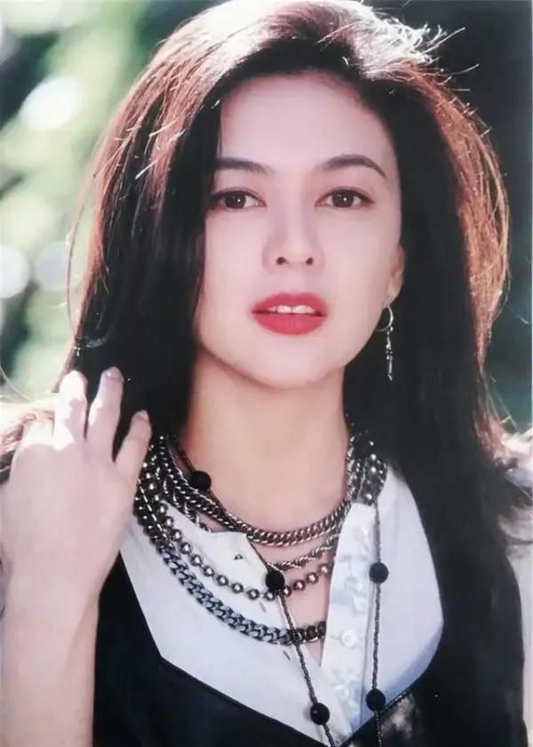 30多位絕色美人大比拼,還是蔣欣最漂亮 30多位絕色美人大比拼,還是蔣欣最漂亮