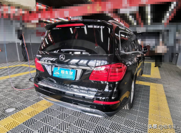 法拍車的水有多深?花49萬買輛賓士GL,竟然隨時都有自燃的可能 法拍車的水有多深?花49萬買輛賓士GL,竟然隨時都有自燃的可能