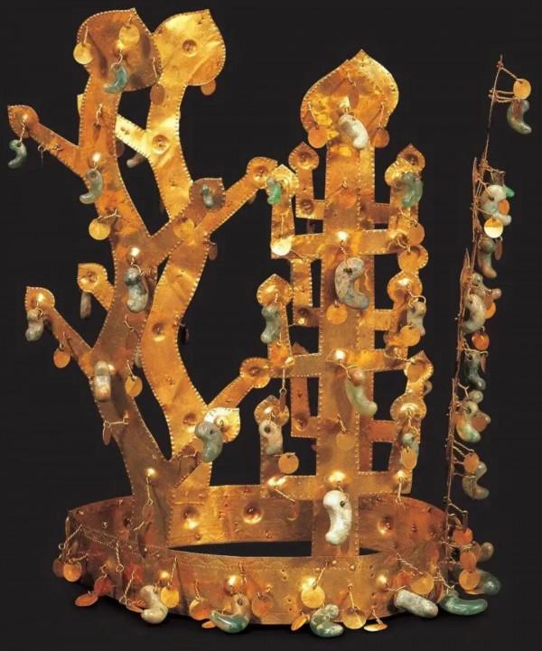 日本天皇的祖傳玉器“勾玉”之淵源考 日本天皇的祖傳玉器“勾玉”之淵源考