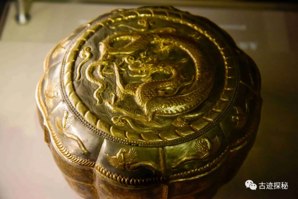 尋古蹟的蓮蓮:長城內外 | 內蒙古地區珍貴文物特展 尋古蹟的蓮蓮:長城內外 | 內蒙古地區珍貴文物特展