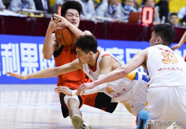 CBA三訊息：浙江簽下三名新援，遼寧小將有望復出，江蘇新人砍2雙