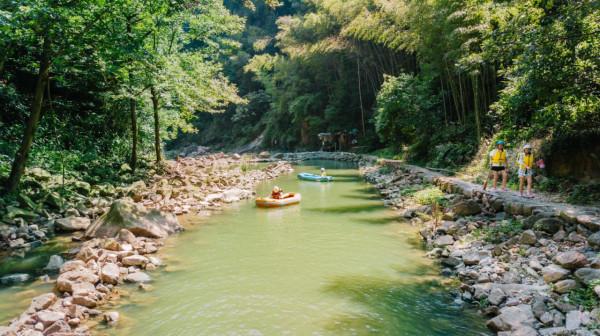 安吉漂流不二之選仙龍峽：2km峽谷溯溪漂流、2h清涼體驗