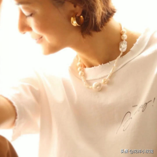 五六十歲不想有“大媽感”？看52歲的福岡佳子，優雅又減齡