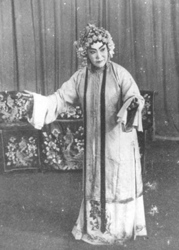 一代名伶劉喜奎:遭數位軍閥爭搶囚禁,晚年受周總理邀請任教學校 一代名伶劉喜奎:遭數位軍閥爭搶囚禁,晚年受周總理邀請任教學校