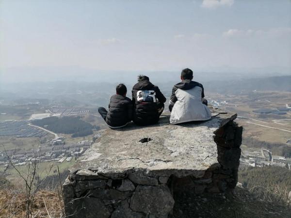 遊山玩水，心情開闊