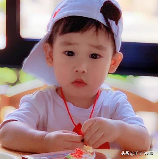 還記得“沈眉莊”嗎？側顏酷似景甜，高顏值不繼續拍戲可惜了