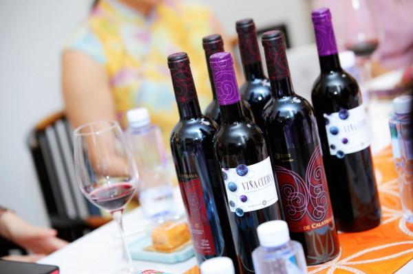 瑞秋旗袍生活美學館成功舉辦“中秋酒會話大觀”美學活動