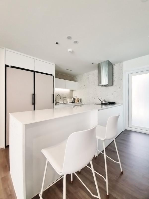 這對夫妻拒絕豪華裝修,使用大面積留白,效果清爽怡人,真高階 這對夫妻拒絕豪華裝修,使用大面積留白,效果清爽怡人,真高階