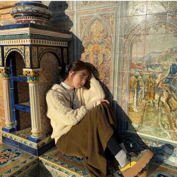 韓星街拍 | 蛀牙警告！IU的街拍怕是比她的歌還要甜