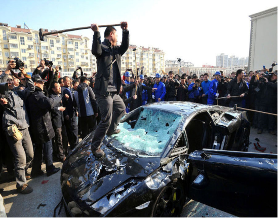 營業額反彈,是誰?還在買這些“辱華品牌” 營業額反彈,是誰?還在買這些“辱華品牌”