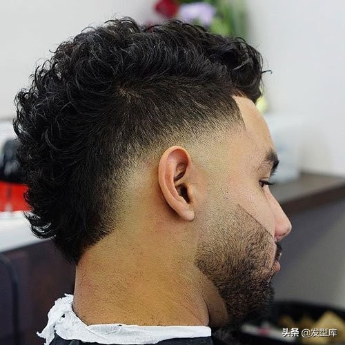 微卷 輕燙 側背頭 紋理燙 漸變 寸頭 丸子頭 二分頭 一次看男士髮型案例 微卷 輕燙 側背頭 紋理燙 漸變 寸頭 丸子頭 二分頭 一次看男士髮型案例
