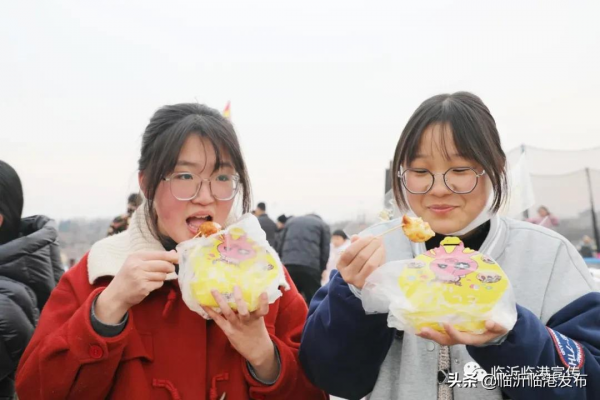 沉浸式體驗臨港“煙火氣” 沉浸式體驗臨港“煙火氣”