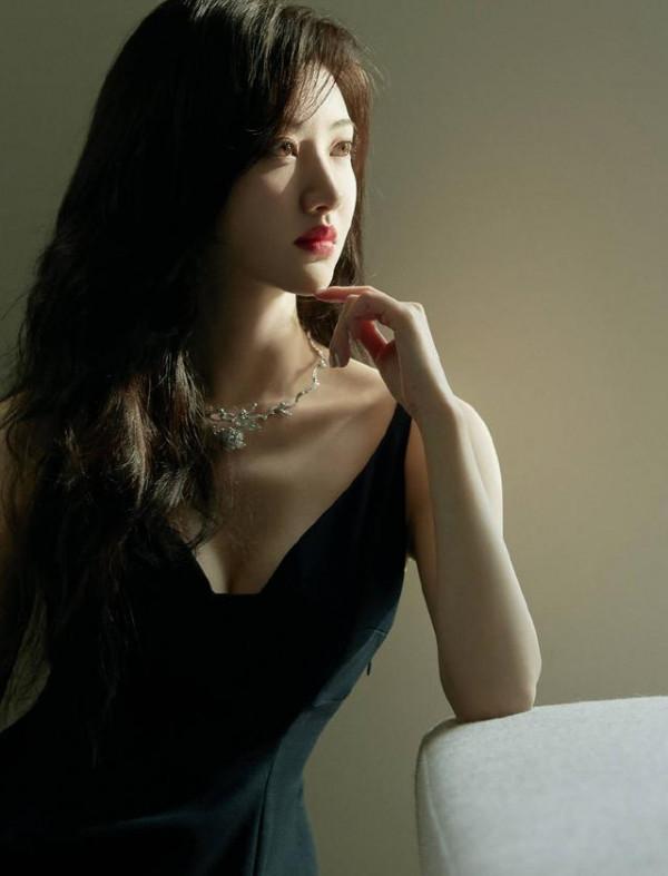 柳巖、景甜、江疏影這三位女星誰最白? 柳巖、景甜、江疏影這三位女星誰最白?