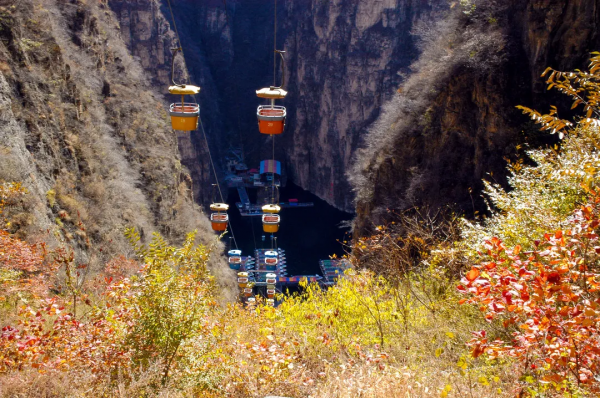 開啟“雲”賞秋之旅｜龍慶峽醉美秋景～