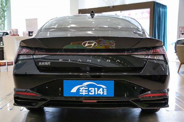 伊蘭特迎來小改款：軒逸朗逸到底怕不怕？