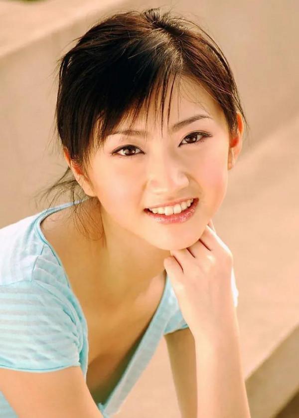 景甜，笑起來真甜