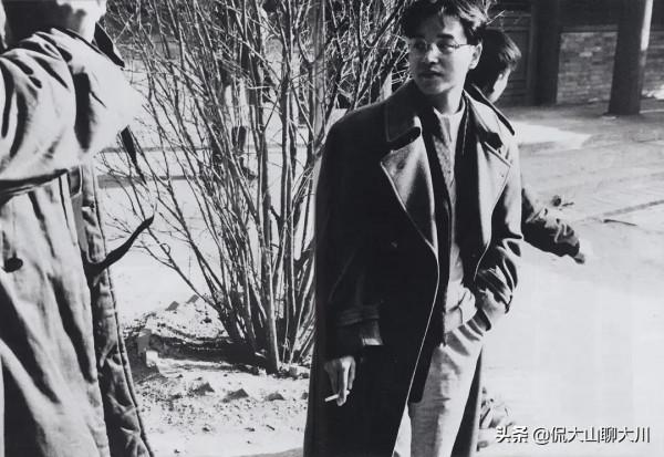 張國榮三十年前的穿搭，他一定是香港最潮的明星吧