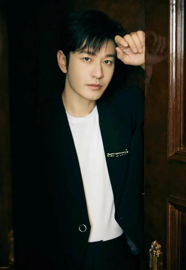 Angelababy生圖曝光,又被網友誇上熱搜!稱比精修美太多 Angelababy生圖曝光,又被網友誇上熱搜!稱比精修美太多