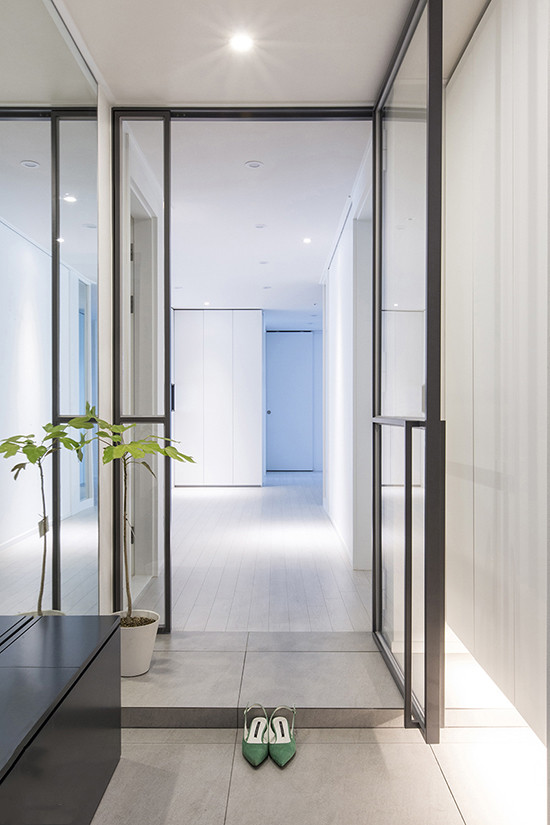 她家把這2點做到了極致，明明是簡裝，客人來了，卻也誇大氣舒服