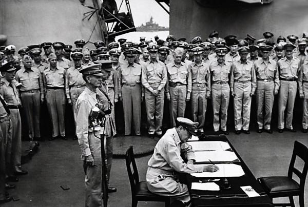 如果美國當年沒研製出原子彈，那麼日本還會不會投降