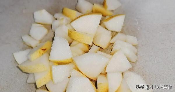 秋天,雪梨和小米才是絕配,堅持每週煮上兩回,整個秋天都舒坦 秋天,雪梨和小米才是絕配,堅持每週煮上兩回,整個秋天都舒坦