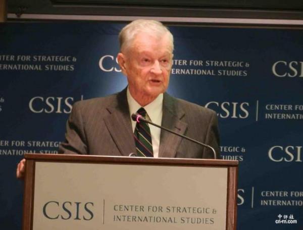 策辯：美彭博社驚天假新聞背後的對俄10條，與華裔操盤手？