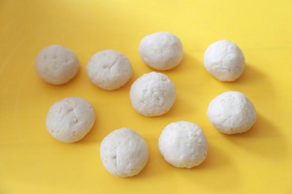 蘋果別總直接吃，加入糯米做蘋果糯米餅，香甜軟糯真不錯