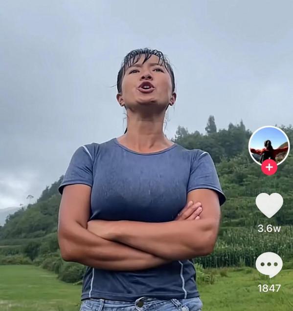 115萬粉絲的冰美人楊慧，自小練武練一身本領，被稱為女版李小龍