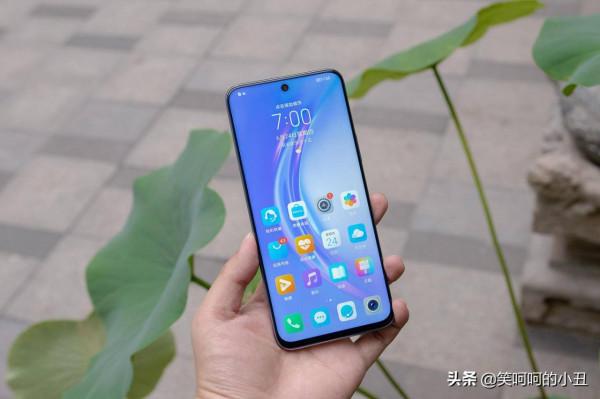 不建議入手的3款手機:價效比堪憂,看看你踩坑了沒 不建議入手的3款手機:價效比堪憂,看看你踩坑了沒