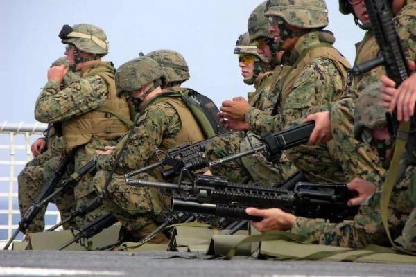 美軍發現F-35重大缺陷，緊急演練造機場，揚言對華發動攻擊