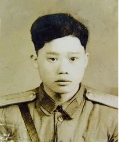 抗美援朝，18歲小戰士孤身一人打退美軍9次衝鋒，擊斃30名美軍