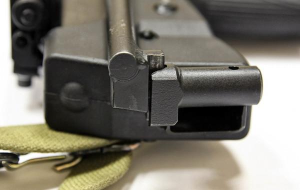 反恐戰士——PP2000衝鋒槍