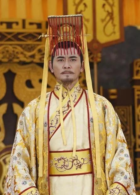 武則天:唐女皇,一個舞動乾坤、名垂青史的“大女人” 武則天:唐女皇,一個舞動乾坤、名垂青史的“大女人”