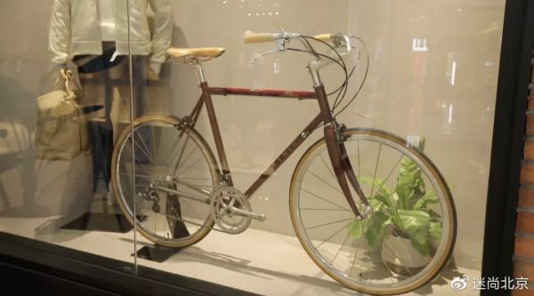 想滿足一站式吃喝玩樂的享受，北京這個藝術感十足的商圈值得一逛