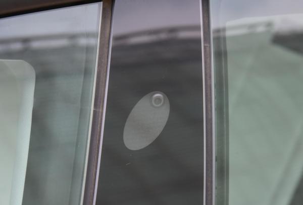 特斯拉又一“黑科技”曝光！用“鐳射”代替雨刷，真的能普及嗎？