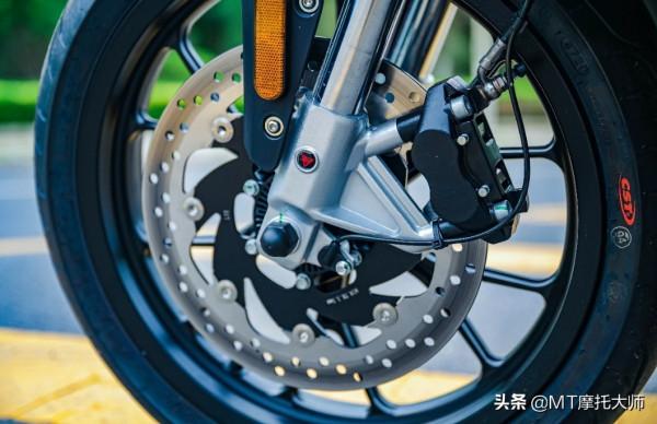 售價2.68萬，解讀阿普利亞GPR250R：純正賽道風格，動力強勁