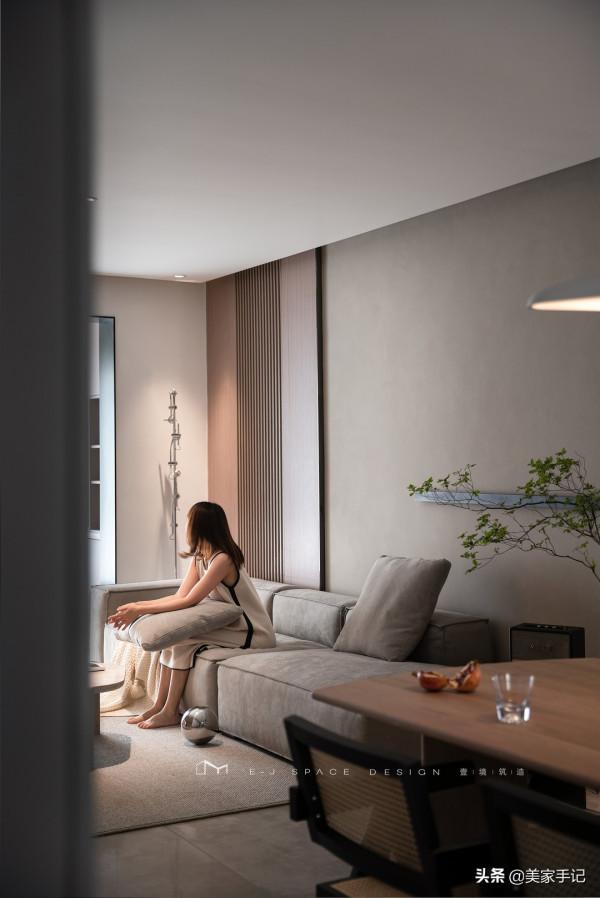 安徽夫妻家中的高階場面,僅憑一個客廳就圈粉無數,家居氛圍超棒 安徽夫妻家中的高階場面,僅憑一個客廳就圈粉無數,家居氛圍超棒