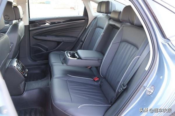 雙重形象，配置升級，B級車熱門選手回來了？試駕新款帕薩特