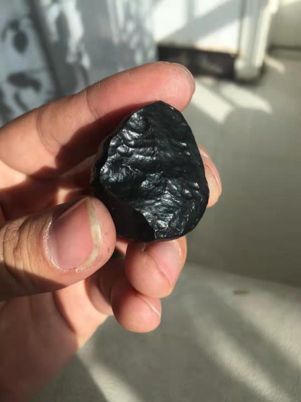 和田籽玉戈壁料黑青