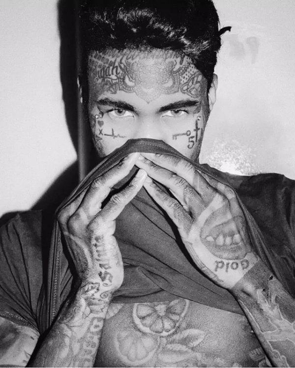 你人生中的第一個紋身,還算完美嗎? 你人生中的第一個紋身,還算完美嗎?