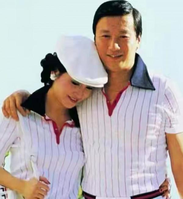 “港姐”狄波拉：為謝賢放棄美國富豪，兒子謝霆鋒被傳賭王私生子