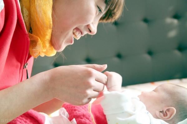 優秀的育嬰師都能做到以下3點，怪不得育嬰師的門檻越來越高