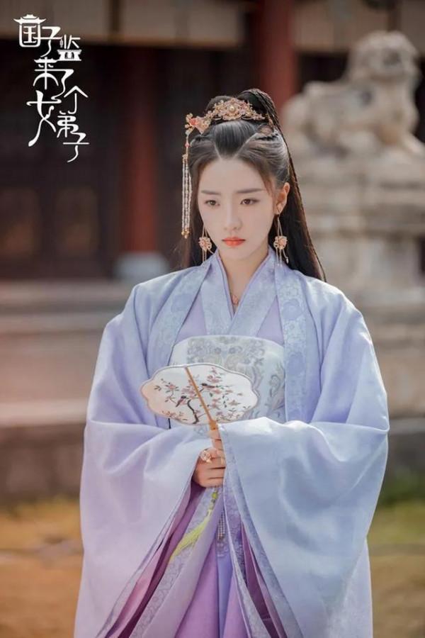 “天生壞人”，這6位“反派臉”女星演壞人入木三分，氣得人牙癢