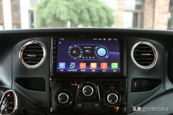 外形緊湊，五臟俱全！C型房車至少睡6人，48萬選亞特Y8-L2