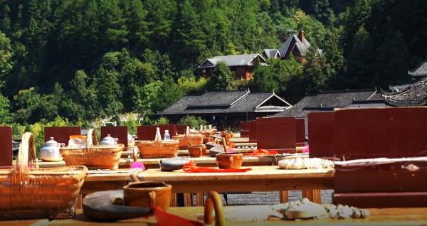 去世界上最大的苗寨旅遊，是一種什麼樣的感受？