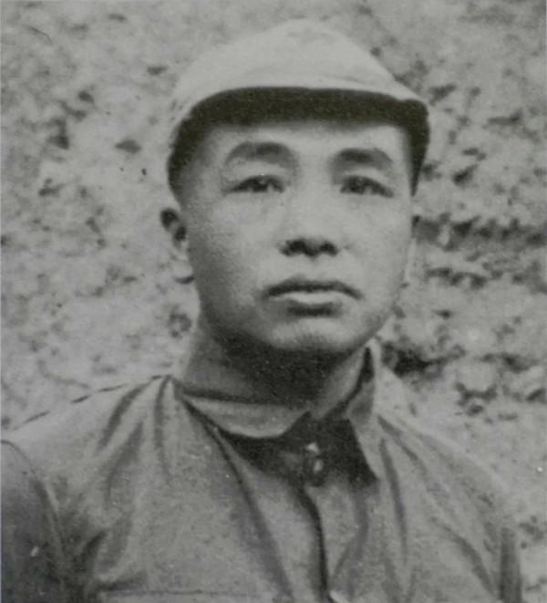 太強悍！毛主席率部在敵夾縫隱蔽25天捕捉戰機，吞敵一師一旅