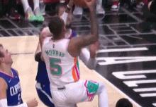 默裡砍下24+12+13三雙,馬刺客場116比92完勝快船 默裡砍下24+12+13三雙,馬刺客場116比92完勝快船