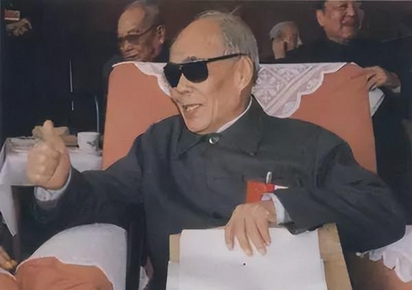 1958年，毛主席問周谷城等眾多老友：關公姓什麼？竟然無一人答對