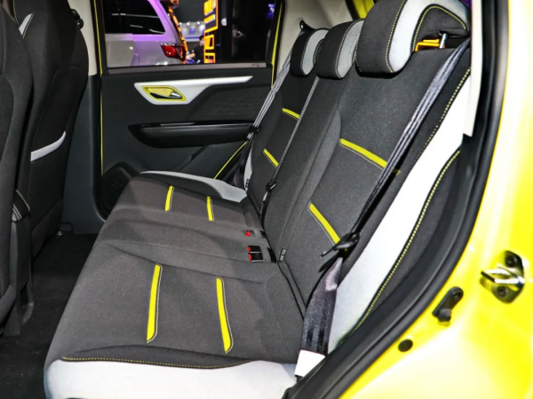 “本本族”最愛！不到3萬買新車，不怕風吹雨淋，邊開邊練手